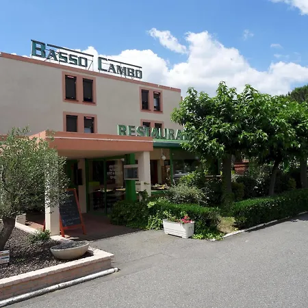 Metrhotel Cambo 2*
