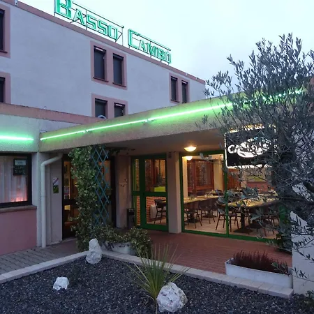 Metrhotel Cambo 2*