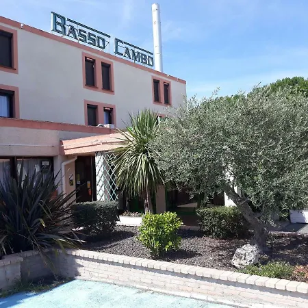 Metrhotel Cambo טולוז