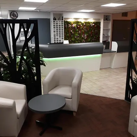 Metrhotel Cambo מלון 2*